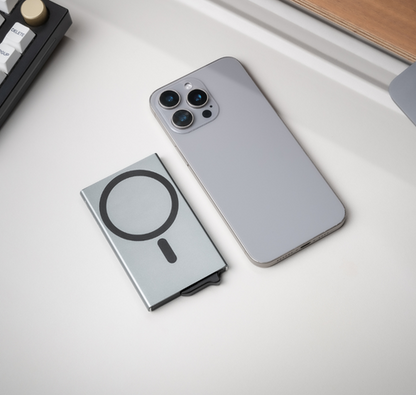 CODE 118 WALLET MAGSAFE