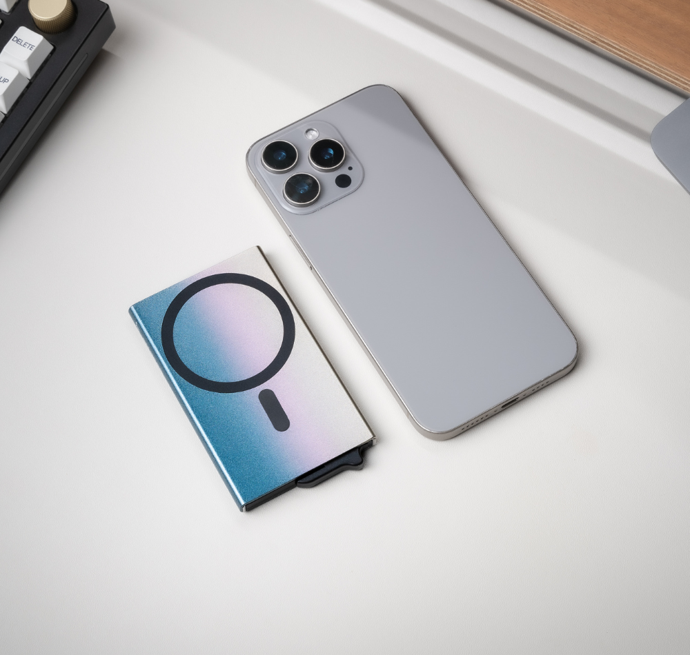 CODE 118 WALLET MAGSAFE